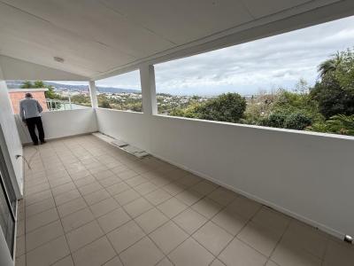 For rent Apartment SAINTE-MARIE