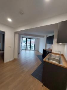 For rent Apartment SURESNES  92