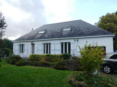 For sale House SEGLIEN 