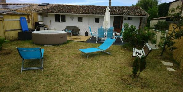 photo For rent House VENDAYS-MONTALIVET 33