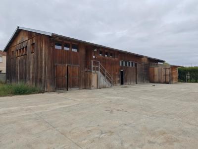 photo For rent Commerce FONSORBES 31