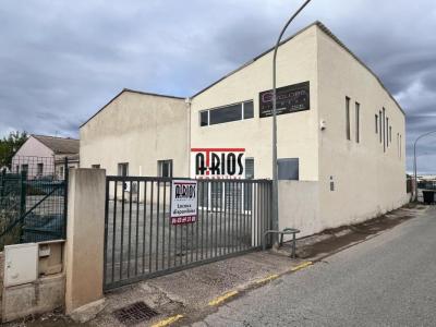 For rent Commerce CUERS  83