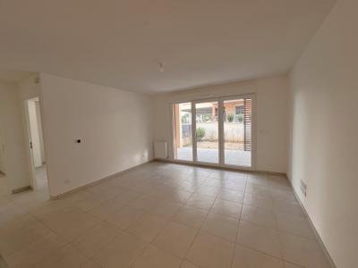 photo For rent Apartment SIMANDRES 69