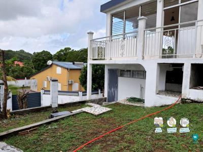 Location Maison 5 pièces SAINTE-ANNE 97180