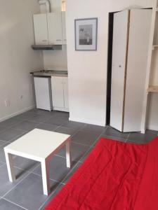 photo For rent Apartment BORDEAUX 33