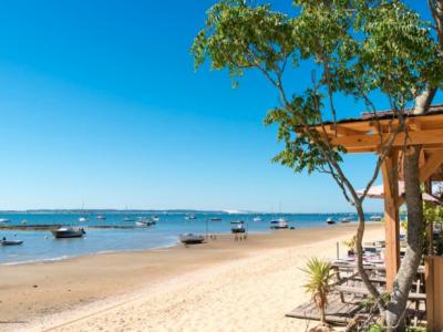 photo For rent House VENDAYS-MONTALIVET 33