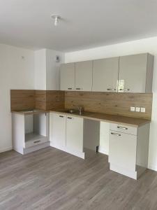 photo For rent Apartment DAMMARIE-LES-LYS 77