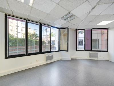 Vente Local commercial KREMLIN-BICETRE 94270