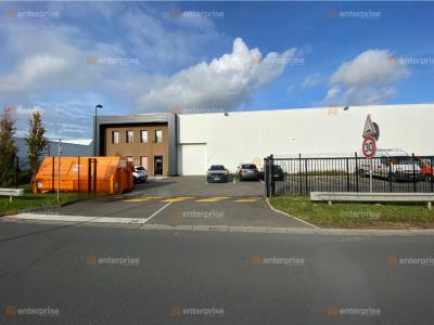 Location Commerce LESQUIN 59810
