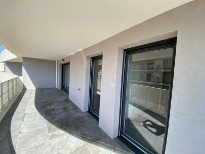 photo For rent Apartment SERIGNAN 34