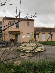 Vente Commerce FARLEDE 83210