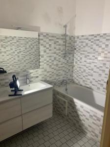 Location Appartement 3 pices SAINTE-FOY-LA-GRANDE 33220