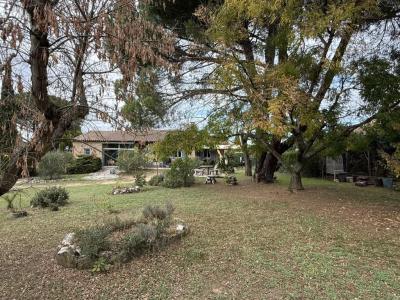 Vente Maison 4 pices MAUBEC 84660