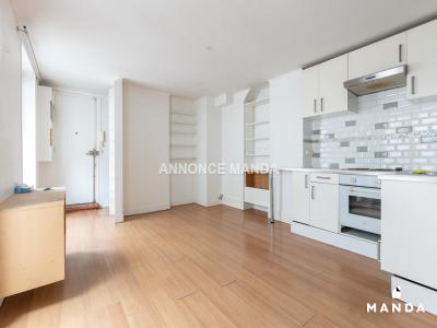 Location Appartement 3 pièces PARIS-10EME-ARRONDISSEMENT 75010