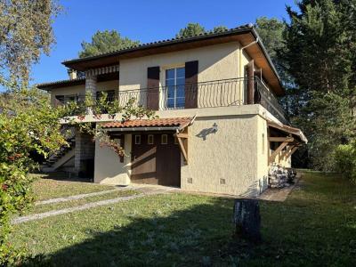 Vente Maison 8 pièces SAINT-MEDARD-EN-JALLES 33160