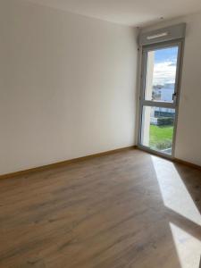 Location Appartement AVRILLE 