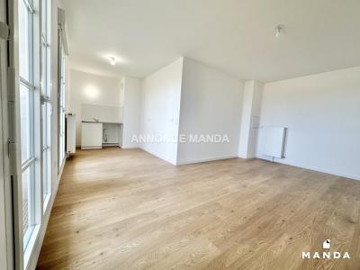 photo For rent Apartment SERRIS 77