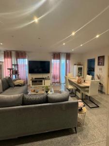 Location Appartement 4 pices BORDEAUX 33000