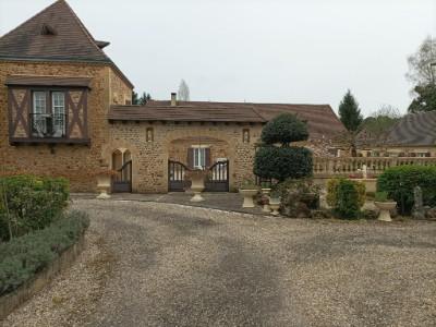 Vente Maison 12 pices LACROPTE 24380