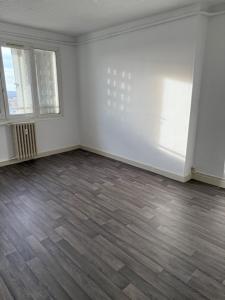 For rent Apartment CHAUMONT 