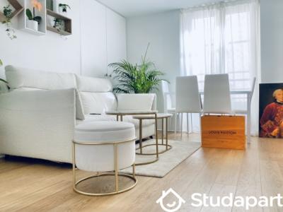 Location Appartement 2 pièces PARIS-8EME-ARRONDISSEMENT 75008