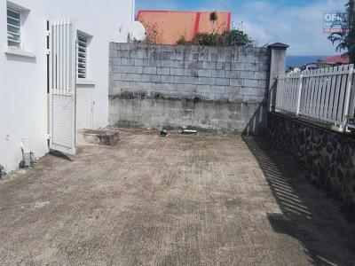 For rent House SAINT-BENOIT 