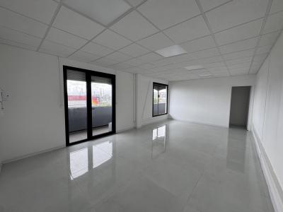 Vente Bureau BAIE-MAHAULT 97122