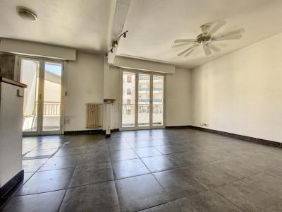 For rent Apartment NICE 