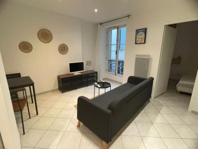 Location Appartement 2 pièces MARSEILLE-2EME-ARRONDISSEMENT 13002