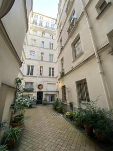 For rent Apartment PARIS-7EME-ARRONDISSEMENT  75