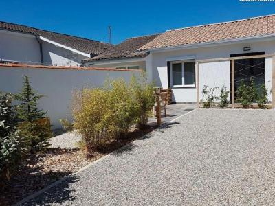 photo For rent House EYSINES 33