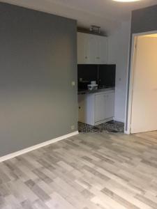 photo For rent Apartment LIBOURNE 33