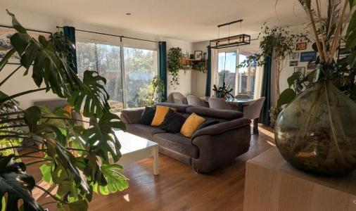 photo For rent House TARGON 33