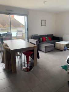 photo For rent Apartment SAINT-PRYVE-SAINT-MESMIN 45