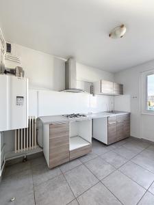 photo For rent Apartment CLERMONT-FERRAND 63