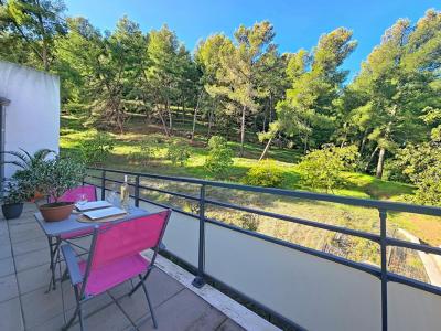 Vente Appartement 3 pices HYERES 83400