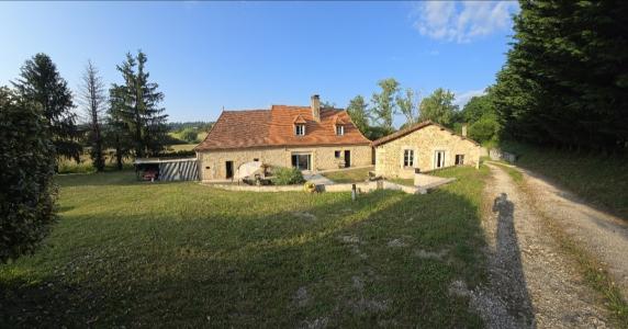 Vente Maison 4 pices SAINT-PIERRE-DE-CHIGNAC 24330