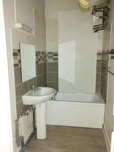 Location Appartement CHARLEVILLE-MEZIERES  08