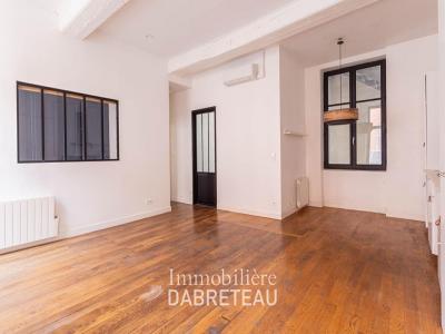 photo For rent Apartment LYON-2EME-ARRONDISSEMENT 69