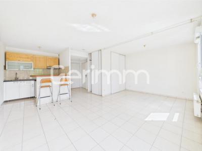 For sale Apartment SAINT-MARTIN-D'HERES 