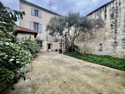 Vente Maison 10 pices SAINT-GILLES 30800