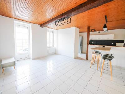 Location Maison 4 pièces SAINT-MARTIN-DES-NOYERS 85140