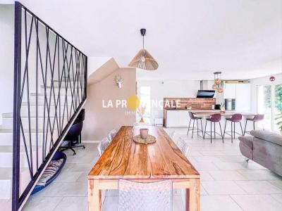 Vente Maison 5 pièces GREASQUE 13850