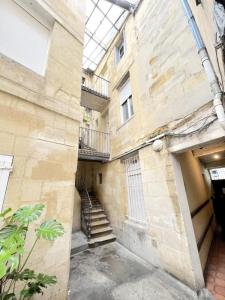 Location Appartement BORDEAUX  33