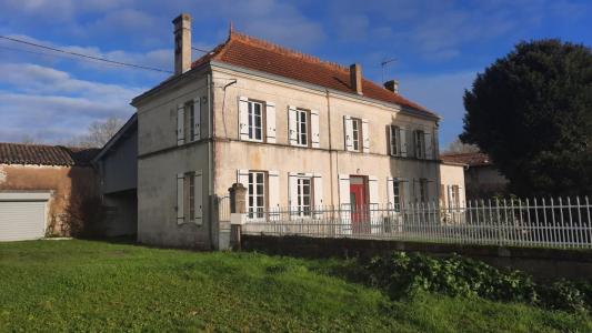 Vente Maison 5 pièces SAINT-FORT-SUR-GIRONDE 17240