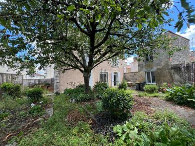 Vente Maison 8 pièces SAINT-MAIXENT-L'ECOLE 79400