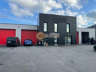 photo For rent Commerce SAINT-LOUBES 33