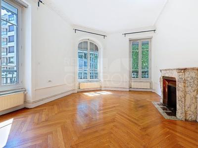 Vente Appartement 5 pièces LYON-7EME-ARRONDISSEMENT 69007