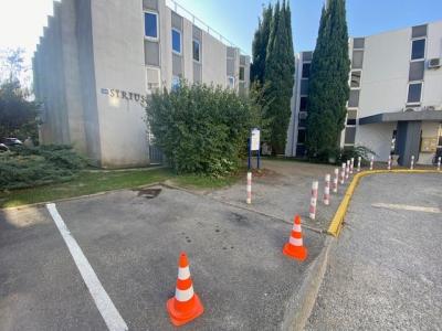 Location Commerce AVIGNON 84000