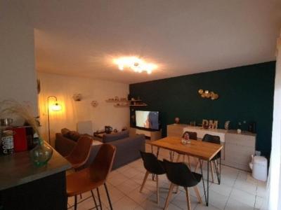 photo For rent Apartment SAINT-QUENTIN-DE-BARON 33
